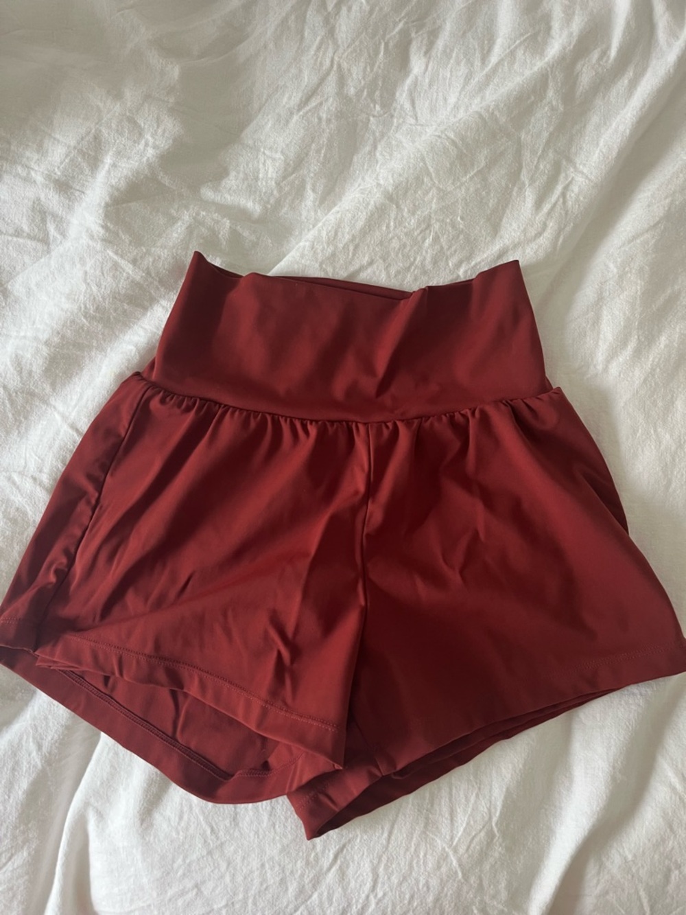 HALARA Women's High Waist Shorts in Burgundy